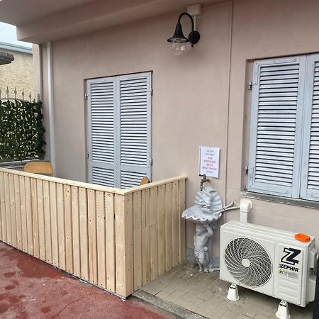 Bed and Breakfast La Casa Di Cate & Adry Envie Exterior foto
